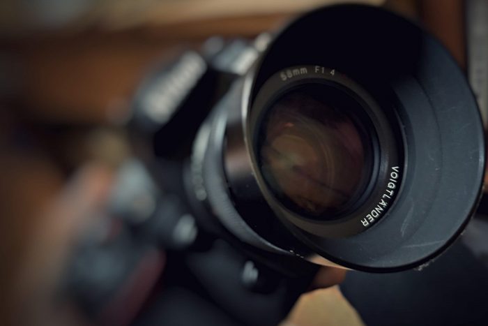 Nikon D200、VOIGTLANDER NOKTON 58mm F1.4
