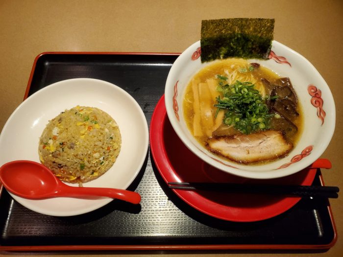 一龍亭 炒飯ラーメンセット