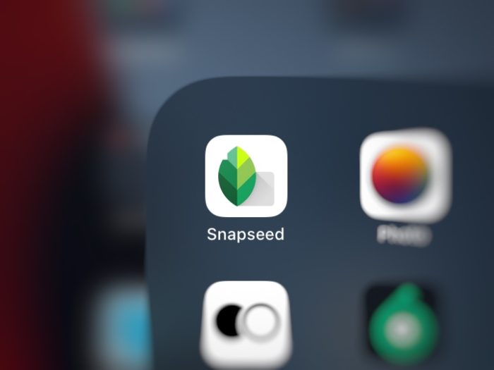 写真加工アプリ無料で最強「Snapseed」でプロ並みの編集を一発で行う方法